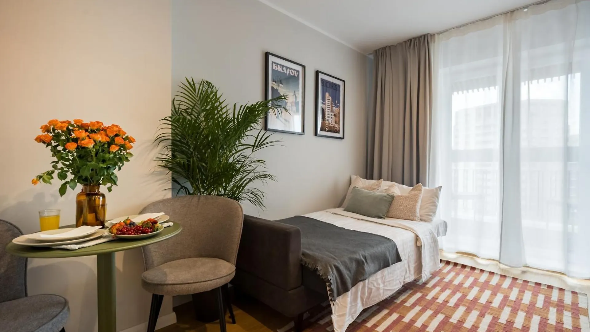 Apartment River View Studio Bucharest